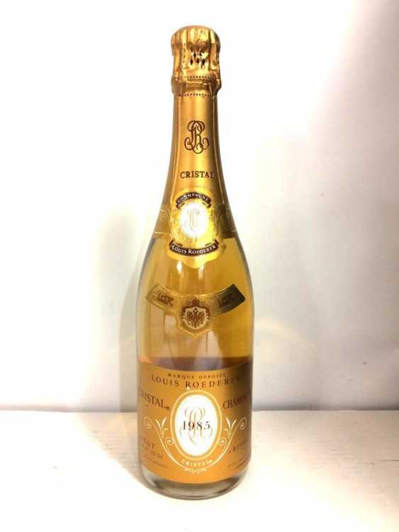 Шампанское "Louis Roederer Cristal" 1985 года урожая.