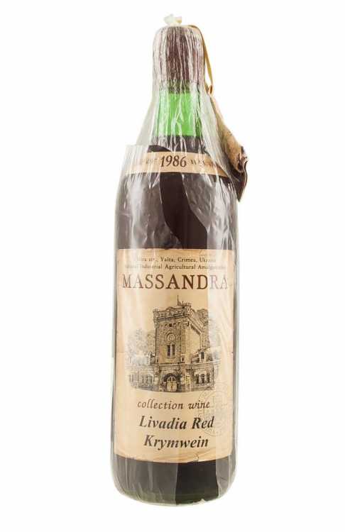 "Портвейн красный Ливадия" 1986 года урожая.