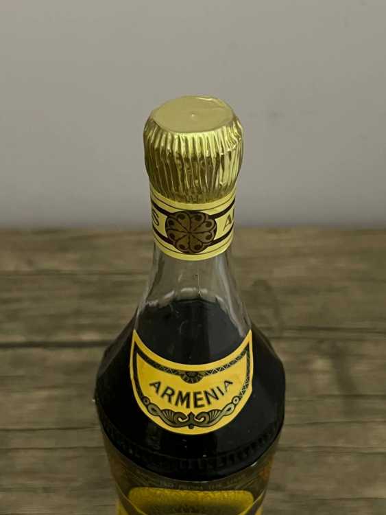 Армянский "Армения 10 лет"  80-е года. 0,5 л. СССР. Экспортный.