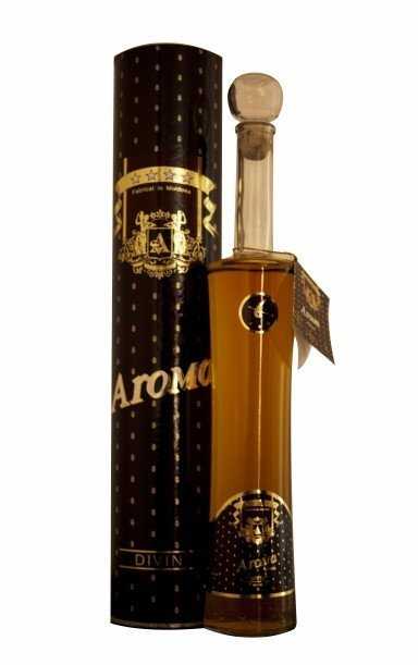 Коньяк «Aroma» 6 лет. Raffaello 0,5