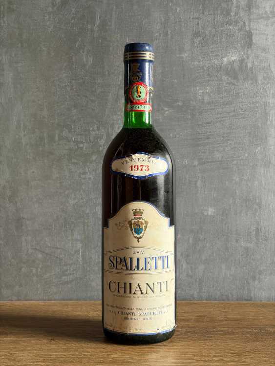 Вино Spalletti Chianti 1973 года.