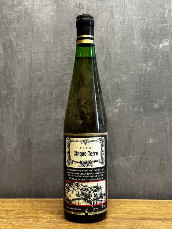 Вино Vino Cinque Terre Vernazza 80-е года. 